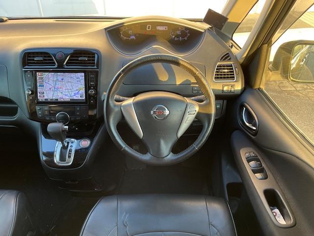 セレナ ハイウェイスターＳ－ＨＶアドバンスドセーフティパック　フリップダウンモニター　純正ナビ　両側パワースライドドア　衝突被害軽減システム　全周囲カメラ　横滑り防止　レーンキープアシスト　クルーズコントロール　コーナーセンサー　ＥＴＣ　レザー調シートカバー（5枚目）