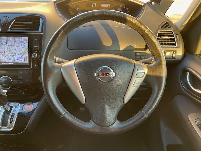 セレナ ハイウェイスターＳ－ＨＶアドバンスドセーフティパック　フリップダウンモニター　純正ナビ　両側パワースライドドア　衝突被害軽減システム　全周囲カメラ　横滑り防止　レーンキープアシスト　クルーズコントロール　コーナーセンサー　ＥＴＣ　レザー調シートカバー（7枚目）