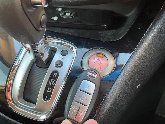 セレナ ハイウェイスターＳ－ＨＶアドバンスドセーフティパック　フリップダウンモニター　純正ナビ　両側パワースライドドア　衝突被害軽減システム　全周囲カメラ　横滑り防止　レーンキープアシスト　クルーズコントロール　コーナーセンサー　ＥＴＣ　レザー調シートカバー（16枚目）