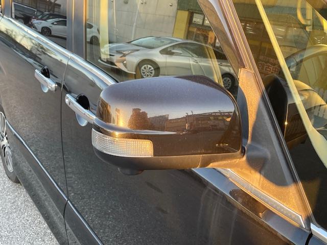 セレナ ハイウェイスターＳ－ＨＶアドバンスドセーフティパック　フリップダウンモニター　純正ナビ　両側パワースライドドア　衝突被害軽減システム　全周囲カメラ　横滑り防止　レーンキープアシスト　クルーズコントロール　コーナーセンサー　ＥＴＣ　レザー調シートカバー（30枚目）