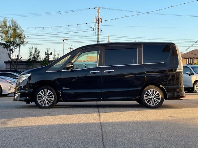 セレナ ハイウェイスターＳ－ＨＶアドバンスドセーフティパック　フリップダウンモニター　純正ナビ　両側パワースライドドア　衝突被害軽減システム　全周囲カメラ　横滑り防止　レーンキープアシスト　クルーズコントロール　コーナーセンサー　ＥＴＣ　レザー調シートカバー（32枚目）