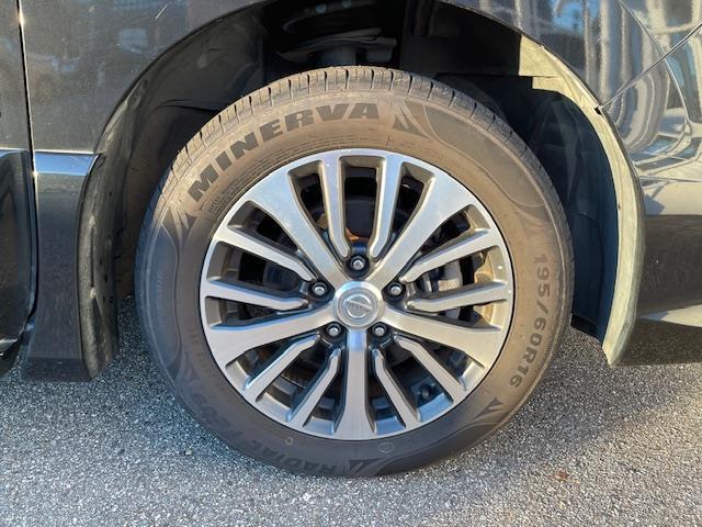 セレナ ハイウェイスターＳ－ＨＶアドバンスドセーフティパック　フリップダウンモニター　純正ナビ　両側パワースライドドア　衝突被害軽減システム　全周囲カメラ　横滑り防止　レーンキープアシスト　クルーズコントロール　コーナーセンサー　ＥＴＣ　レザー調シートカバー（36枚目）