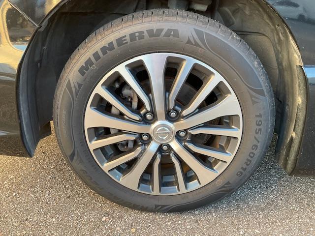 セレナ ハイウェイスターＳ－ＨＶアドバンスドセーフティパック　フリップダウンモニター　純正ナビ　両側パワースライドドア　衝突被害軽減システム　全周囲カメラ　横滑り防止　レーンキープアシスト　クルーズコントロール　コーナーセンサー　ＥＴＣ　レザー調シートカバー（37枚目）