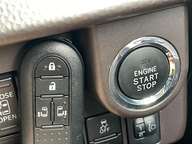 ルーミー Ｇ－Ｔ　純正ナビ　バックカメラ　Ｂｌｕｅｔｏｏｔｈ　ドライブレコーダー　純正フロアマット　両側パワースライドドア　社外アルミホイール　横滑り防止装置　衝突軽減防止装置　ＥＴＣ（20枚目）