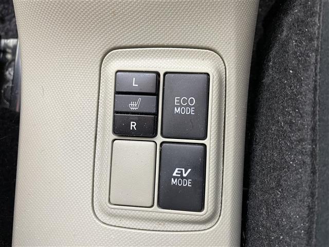 アクア Ｓ　純正ナビ　ＣＤ／ＤＶＤ／Ｂｌｕｅｔｏｏｔｈ／フルセグ　ドラレコ　シートヒーター　バックカメラ　ＥＴＣ　オートライト　プッシュスタート　スマートキ（10枚目）