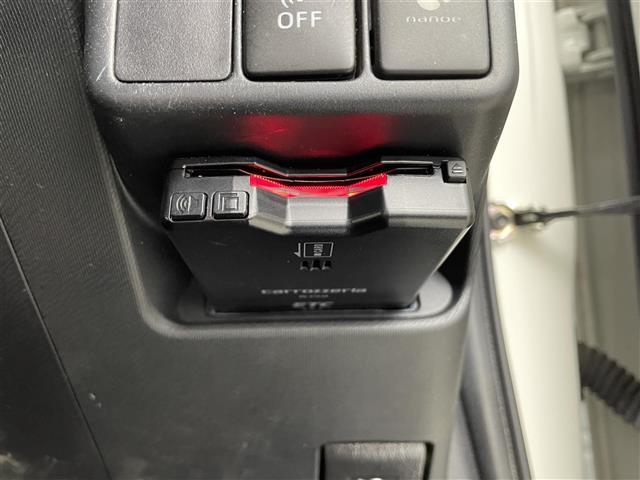 アクア Ｓ　純正ナビ　ＣＤ／ＤＶＤ／Ｂｌｕｅｔｏｏｔｈ／フルセグ　ドラレコ　シートヒーター　バックカメラ　ＥＴＣ　オートライト　プッシュスタート　スマートキ（15枚目）