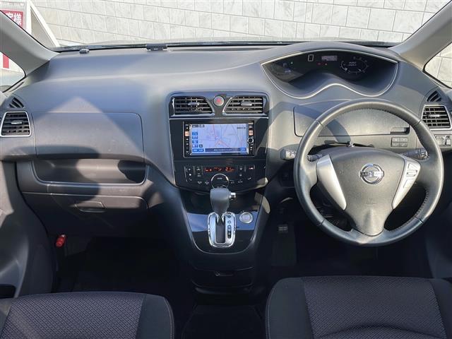 セレナ ハイウェイスター　Ｓ－ハイブリッド　純正ナビ　バックカメラ　ＥＴＣ　Ｂｌｕｅｔｏｏｔｈ　両側パワースライドドア　純正フロアマット（2枚目）