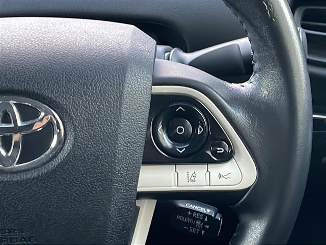 プリウス S 純正ナビ バックカメラ ETC プッシュスタート LEDヘッドライト ドライブレコーダー オートマチックハイビーム オートライト 純正フロアマット クルーズコントロール(10枚目)