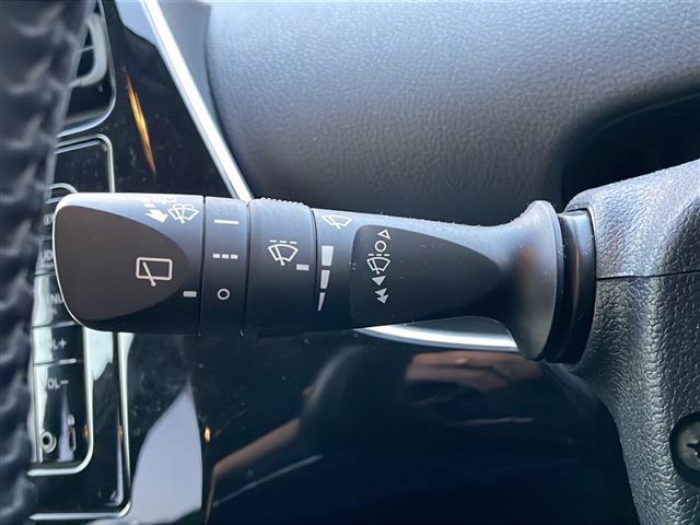 プリウス S 純正ナビ バックカメラ ETC プッシュスタート LEDヘッドライト ドライブレコーダー オートマチックハイビーム オートライト 純正フロアマット クルーズコントロール(12枚目)