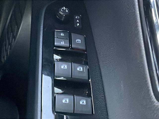 プリウス S 純正ナビ バックカメラ ETC プッシュスタート LEDヘッドライト ドライブレコーダー オートマチックハイビーム オートライト 純正フロアマット クルーズコントロール(21枚目)