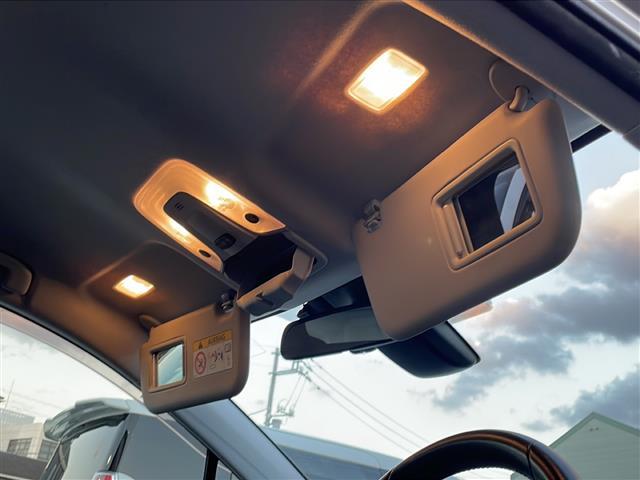 プリウス S 純正ナビ バックカメラ ETC プッシュスタート LEDヘッドライト ドライブレコーダー オートマチックハイビーム オートライト 純正フロアマット クルーズコントロール(23枚目)