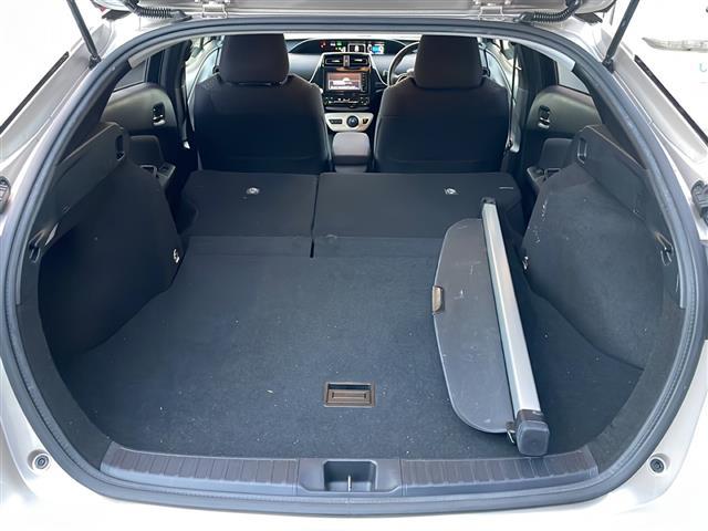 プリウス S 純正ナビ バックカメラ ETC プッシュスタート LEDヘッドライト ドライブレコーダー オートマチックハイビーム オートライト 純正フロアマット クルーズコントロール(29枚目)