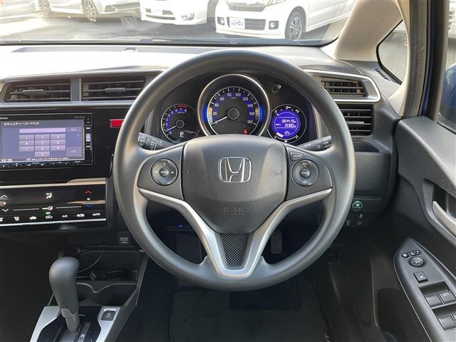 フィット １３Ｇ・Ｌパッケージ　ファインエディション　ナビ　バックカメラ　ＥＴＣ　クルコン　半皮席（3枚目）