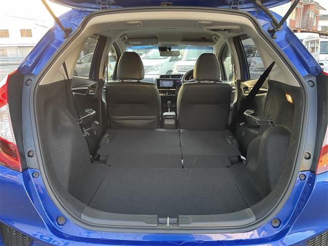 フィット １３Ｇ・Ｌパッケージ　ファインエディション　ナビ　バックカメラ　ＥＴＣ　クルコン　半皮席（11枚目）