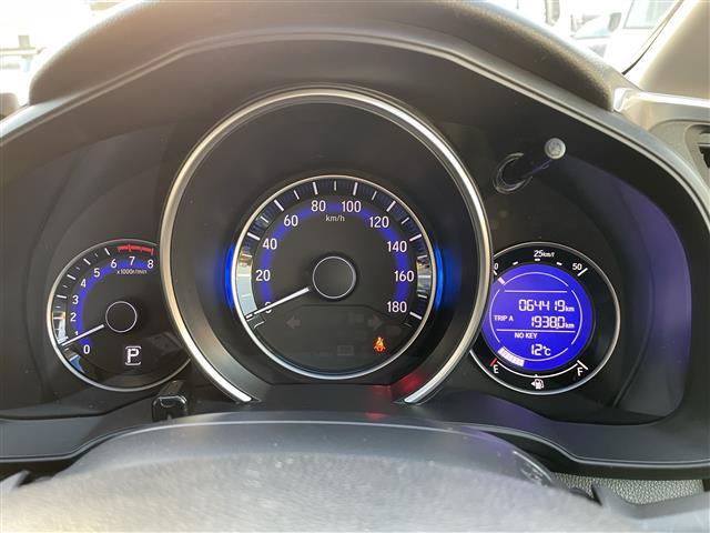 フィット １３Ｇ・Ｌパッケージ　ファインエディション　ナビ　バックカメラ　ＥＴＣ　クルコン　半皮席（26枚目）