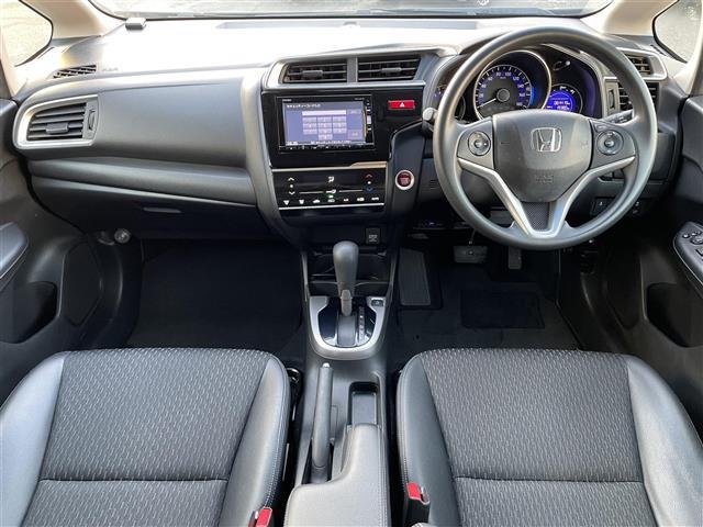 フィット １３Ｇ・Ｌパッケージ　ファインエディション　ナビ　バックカメラ　ＥＴＣ　クルコン　半皮席（29枚目）