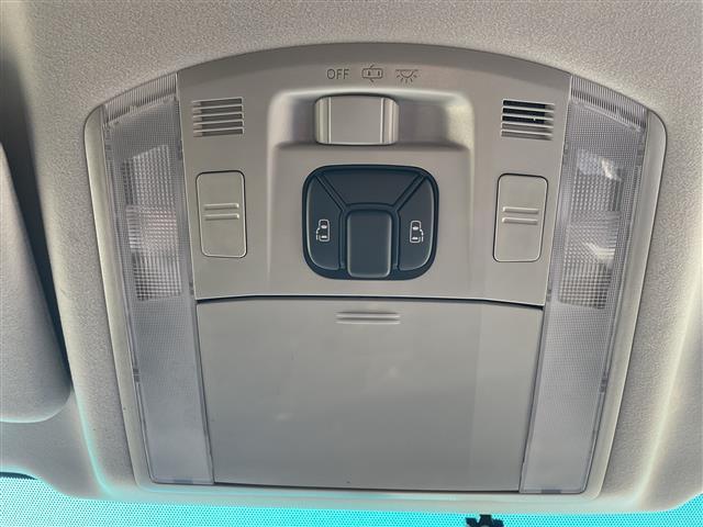アルファード ２４０Ｓ　社外１０型ナビ　フルセグ　ＡＭ／ＦＭ　ＣＤ／ＤＶＤ　Ｂｌｕｅｔｏｏｔｈ接続　フリップダウンモニター　両側パワースライドドア　バックカメラ　ＥＴＣ　ＨＩＤオートライト　前後コーナーセンサー（13枚目）