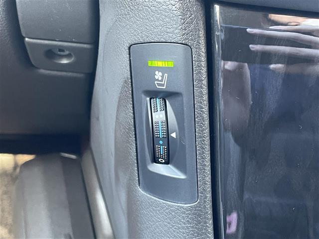 クラウン アスリート プッシュスタート 純正メーカーナビ フルセグTV AM/FM Bluetooth接続 CD/DVD バックカメラ クルーズコントロール ブラックレザーシート 前席パワーシート 前席シートヒーター(16枚目)
