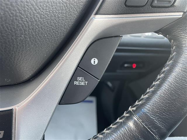 ステップワゴンスパーダ Ｚ　クールスピリット　社外９型メモリーナビ（ＡＶＮ－ＺＸ０２ｉ）フルセグ／ＣＤ／ＤＶＤ／ＢＴ　バックカメラ　社外フリップダウンモニター　両側パワースライドドア　パドルシフト　ＨＩＤオートライト　ＥＴＣ　横滑り防止（8枚目）