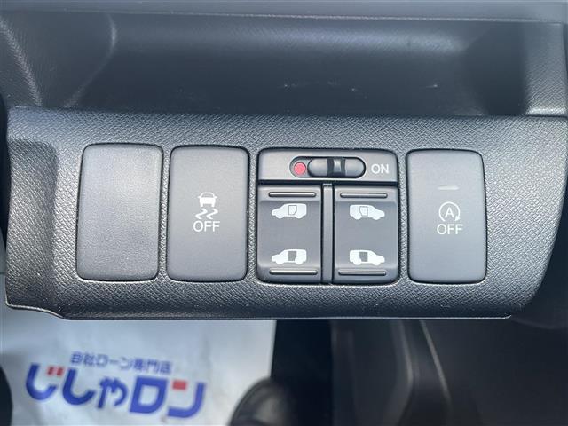 ステップワゴンスパーダ Ｚ　クールスピリット　社外９型メモリーナビ（ＡＶＮ－ＺＸ０２ｉ）フルセグ／ＣＤ／ＤＶＤ／ＢＴ　バックカメラ　社外フリップダウンモニター　両側パワースライドドア　パドルシフト　ＨＩＤオートライト　ＥＴＣ　横滑り防止（14枚目）