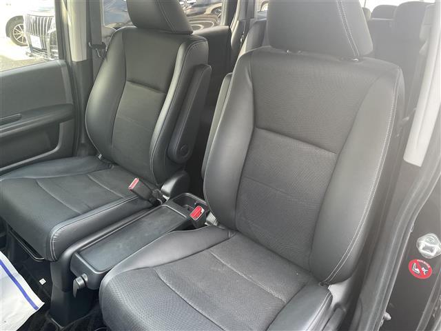 ステップワゴンスパーダ Ｚ　クールスピリット　社外９型メモリーナビ（ＡＶＮ－ＺＸ０２ｉ）フルセグ／ＣＤ／ＤＶＤ／ＢＴ　バックカメラ　社外フリップダウンモニター　両側パワースライドドア　パドルシフト　ＨＩＤオートライト　ＥＴＣ　横滑り防止（31枚目）