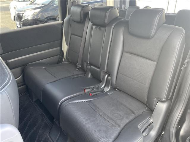 ステップワゴンスパーダ Ｚ　クールスピリット　社外９型メモリーナビ（ＡＶＮ－ＺＸ０２ｉ）フルセグ／ＣＤ／ＤＶＤ／ＢＴ　バックカメラ　社外フリップダウンモニター　両側パワースライドドア　パドルシフト　ＨＩＤオートライト　ＥＴＣ　横滑り防止（32枚目）