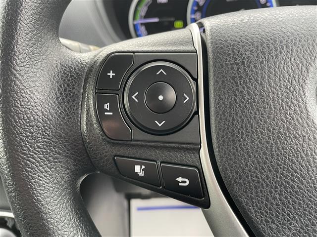 ヴォクシー ハイブリッドＸ　純正ナビ　フルセグ／ＣＤ／ＤＶＤ／ＢＴ　バックカメラ　純正フリップダウンモニター　両側パワースライドドア　ＬＥＤオートライト　ステアリングスイッチ　ビルトインＥＴＣ（7枚目）