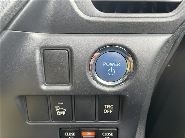 ヴォクシー ハイブリッドＸ　純正ナビ　フルセグ／ＣＤ／ＤＶＤ／ＢＴ　バックカメラ　純正フリップダウンモニター　両側パワースライドドア　ＬＥＤオートライト　ステアリングスイッチ　ビルトインＥＴＣ（13枚目）