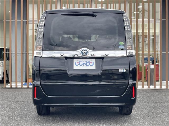 ヴォクシー ハイブリッドＸ　純正ナビ　フルセグ／ＣＤ／ＤＶＤ／ＢＴ　バックカメラ　純正フリップダウンモニター　両側パワースライドドア　ＬＥＤオートライト　ステアリングスイッチ　ビルトインＥＴＣ（26枚目）