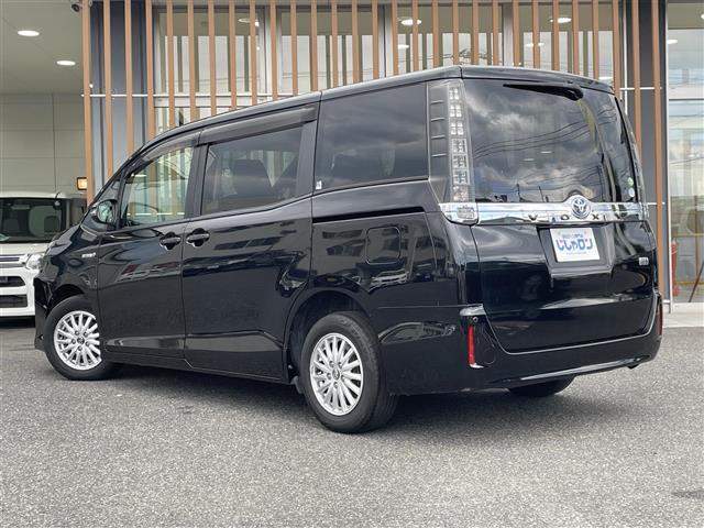 ヴォクシー ハイブリッドＸ　純正ナビ　フルセグ／ＣＤ／ＤＶＤ／ＢＴ　バックカメラ　純正フリップダウンモニター　両側パワースライドドア　ＬＥＤオートライト　ステアリングスイッチ　ビルトインＥＴＣ（34枚目）