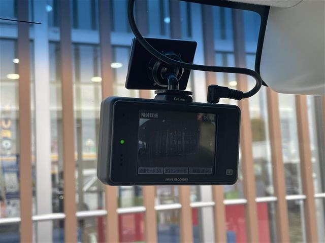 N-BOX G・Lターボホンダセンシング 純正ディスプレイオーディオ ワンセグTV AM/FM CD プッシュスタート クルーズコントロール ドライブレコーダー 純正フロアマット アイドリングストップ(19枚目)