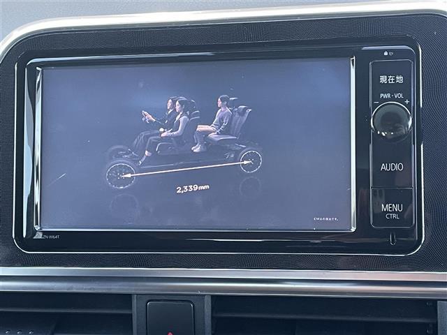 シエンタ ハイブリッドＧ　純正ＳＤナビ（ＮＳＺＮ－Ｗ６４Ｔ）フルセグ／ＣＤ／ＤＶＤ／ＢＴ　バックカメラ　フリップダウンモニター　両側パワースライドドア　トヨタセーフティセンス　ＬＥＤライト　ＥＴＣ　社外１５インチＡＷ（4枚目）