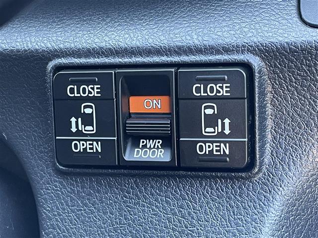 シエンタ ハイブリッドＧ　純正ＳＤナビ（ＮＳＺＮ－Ｗ６４Ｔ）フルセグ／ＣＤ／ＤＶＤ／ＢＴ　バックカメラ　フリップダウンモニター　両側パワースライドドア　トヨタセーフティセンス　ＬＥＤライト　ＥＴＣ　社外１５インチＡＷ（14枚目）