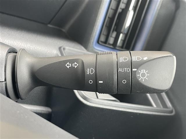 タント カスタムＲＳスタイルセレクション　純正ナビ　フルセグＴＶ　ＡＭ／ＦＭ　ＣＤ／ＤＶＤ　Ｂｌｕｅｔｏｏｔｈ接続　スマートアシスト　バックカメラ　クルーズコントロール　プッシュスタート　シートヒーター　両側パワースライドドア　ＥＴＣ（9枚目）