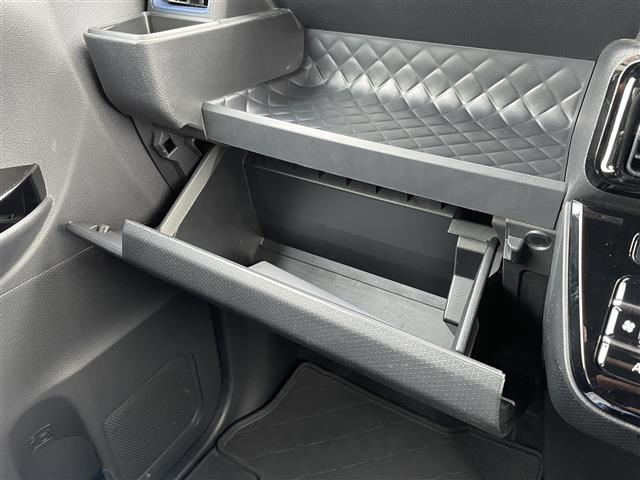 タント カスタムＲＳスタイルセレクション　純正ナビ　フルセグＴＶ　ＡＭ／ＦＭ　ＣＤ／ＤＶＤ　Ｂｌｕｅｔｏｏｔｈ接続　スマートアシスト　バックカメラ　クルーズコントロール　プッシュスタート　シートヒーター　両側パワースライドドア　ＥＴＣ（19枚目）