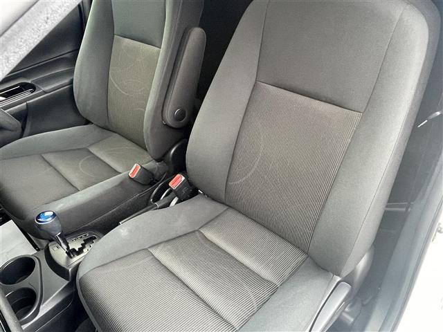 アクア Ｓスタイルブラック　社外ナビ　フルセグＴＶ　ＡＭ／ＦＭ　ＣＤ／ＤＶＤ　Ｂｌｕｅｔｏｏｔｈ接続　バックカメラ　トヨタセーフティセンスＣ　衝突被害軽減ブレーキ　オートマチックハイビーム　ＬＤＡ　ＬＥＤオートライト　ＥＴＣ（22枚目）