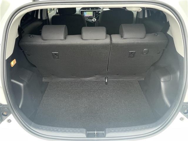 アクア Ｓスタイルブラック　社外ナビ　フルセグＴＶ　ＡＭ／ＦＭ　ＣＤ／ＤＶＤ　Ｂｌｕｅｔｏｏｔｈ接続　バックカメラ　トヨタセーフティセンスＣ　衝突被害軽減ブレーキ　オートマチックハイビーム　ＬＤＡ　ＬＥＤオートライト　ＥＴＣ（32枚目）