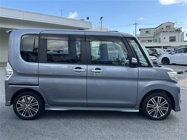 タント カスタムＲＳ　スマートセレクションＳＡ　本土仕入　純正ナビ　ＴＶ　ＤＶＤ再生　バックカメラ　ＥＴＣ　両側パワースライドドア　スマートキー　プッシュスタート　純正フロアマット　純正アルミホイール　オートライト（31枚目）
