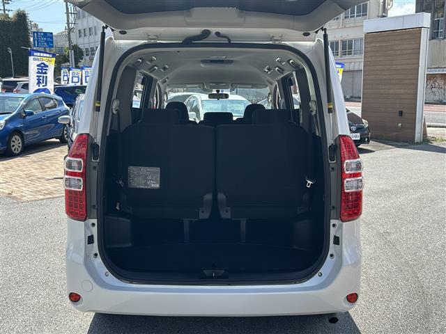 ノア Ｘ　スペシャルエディション　本土仕入　純正ナビ　フルセグＴＶ　Ｂｌｕｅｔｏｏｔｈ接続　バックカメラ　ＣＤ／ＤＶＤ再生　ＥＴＣ　両側パワースライドドア　フリップダウンモニター　オートライト　プッシュスタート　スマートキー（29枚目）