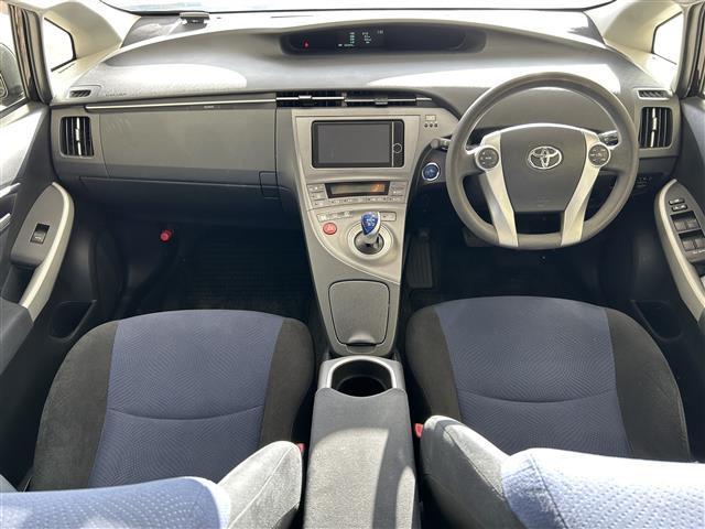 プリウス S 本土仕入 社外ナビ フルセグTV Bluetooth接続 バックカメラ ETC ドライブレコーダー前後 オートライト プッシュスタート スマートキー スペアキー 純正フロアマット パワーステアリング(40枚目)