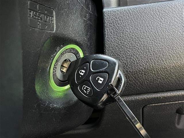 店舗にて現車の確認もいただけますので、お電話で在庫のご確認の上是非ご来店くださいませ!!!