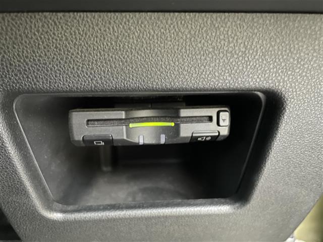 【 ETC 】今やカーライフにおける重要性はナビにも匹敵するのではないでしょうか?セットアップを行うことで利用可能になります!