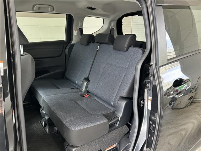 店舗にて現車の確認もいただけますので、お電話で在庫のご確認の上是非ご来店くださいませ!!