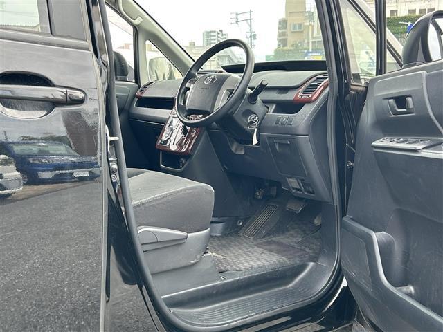 店舗にて現車の確認もいただけますので、お電話で在庫のご確認の上是非ご来店くださいませ!!!