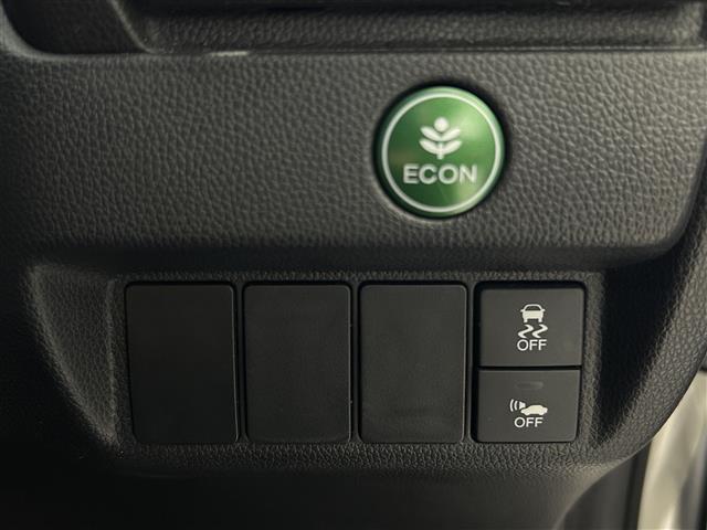 店舗にて現車の確認もいただけますので、お電話で在庫のご確認の上是非ご来店くださいませ!!!