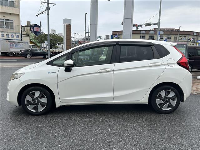 店舗にて現車の確認もいただけますので、お電話で在庫のご確認の上是非ご来店くださいませ!!!