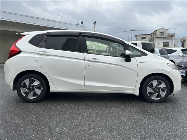 店舗にて現車の確認もいただけますので、お電話で在庫のご確認の上是非ご来店くださいませ!!!