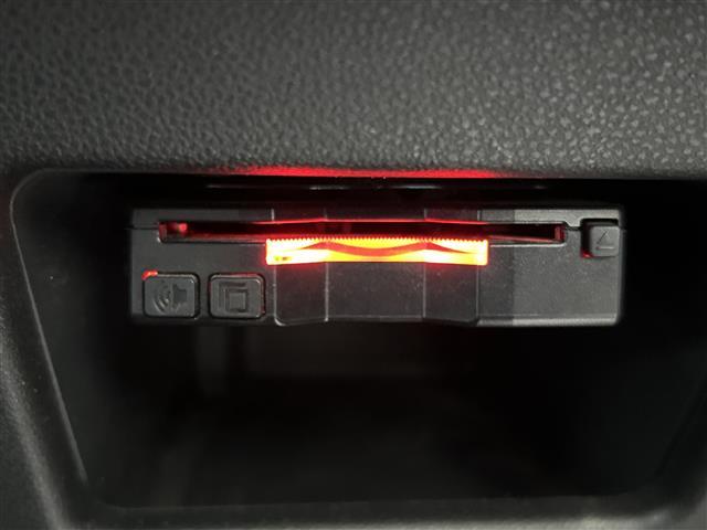 【 ETC 】今やカーライフにおける重要性はナビにも匹敵するのではないでしょうか?セットアップを行うことで利用可能になります!