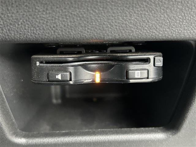 【 ETC 】今やカーライフにおける重要性はナビにも匹敵するのではないでしょうか?セットアップを行うことで利用可能になります!