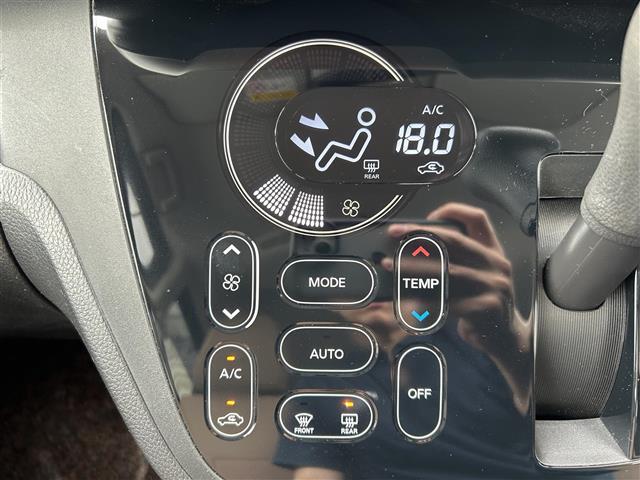 デイズルークス ハイウェイスター X Vセレクション 本土仕入 フルセグTV 純正ナビ CD再生 DVD再生 Bluetooth接続 全方位カメラ ドライブレコーダー前後 衝突軽減ブレーキ アイドリングストップ 純正アルミホイール オートライト(14枚目)